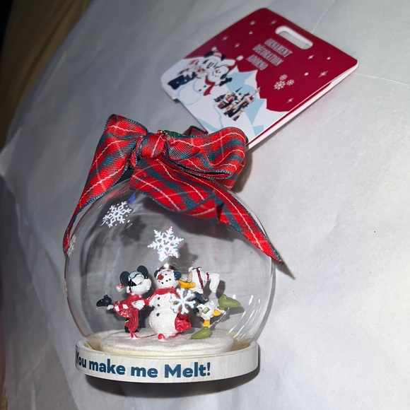 DISNEY Holiday Lodge Minnie Mouse & Daisy Duck Glass Ornament - Picture 3 of 14